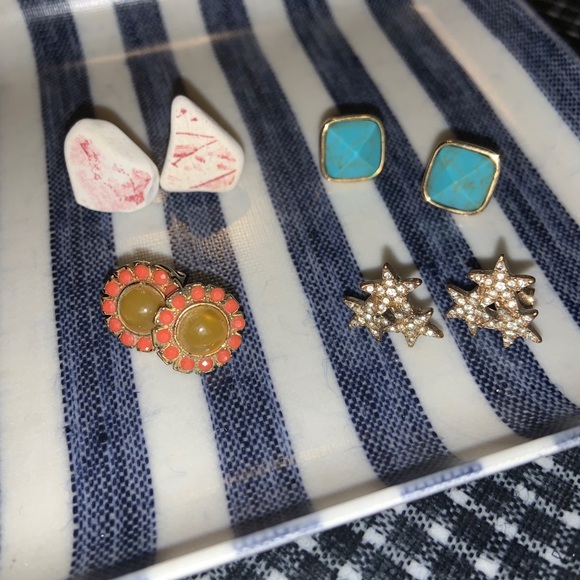 Vintage star flower beach glass earring stud set - Picture 9 of 9